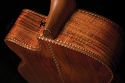 Washburn G55CE Comfort Deluxe 55 Series Grand Auditorium Cutaway Acoustic Electric Guitar. Koa