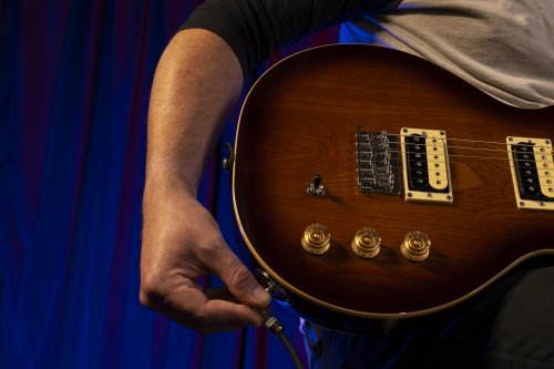 Raven 6-String Electric Guitar