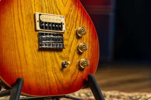 Raven 6-String Electric Guitar