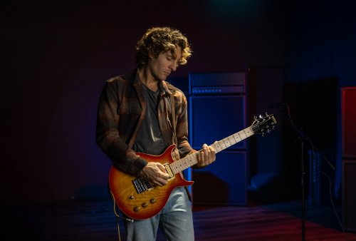 Raven 6-String Electric Guitar