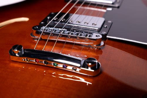 Washburn SH35TS Wing Series Semi Hollow Electric Guitar. Tobacco Sunburst