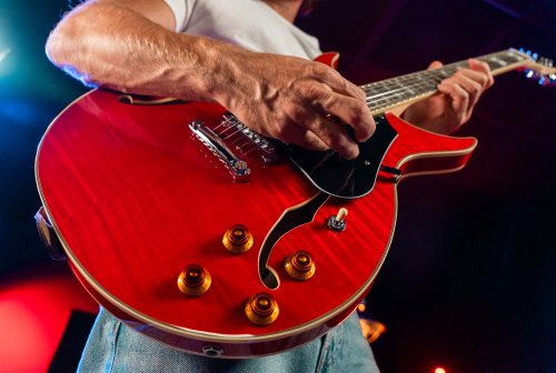 Semi-Hollow 6-String Electric Guitar