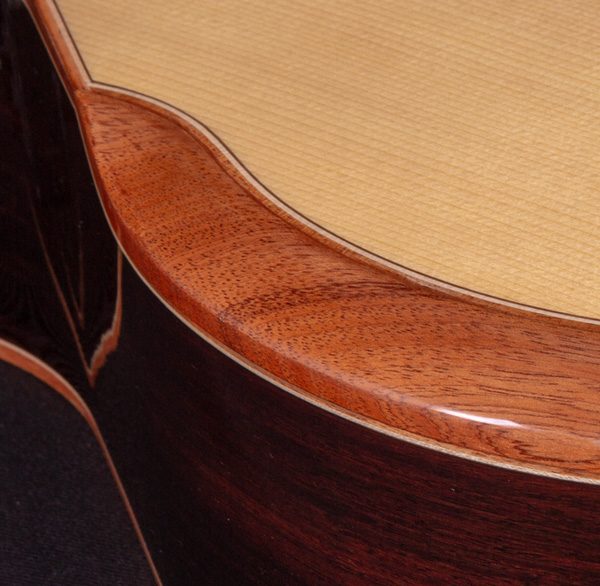 acoustic guitar comfort bevel