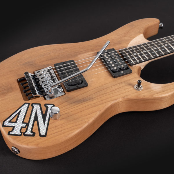 4N NUNO BETTENCOURT SIGNATURE USA angled view of the body