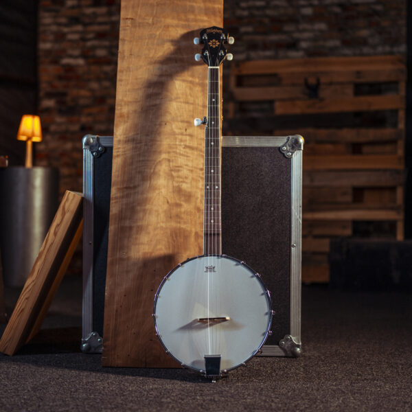 front view of a Washburn B7 Banjo